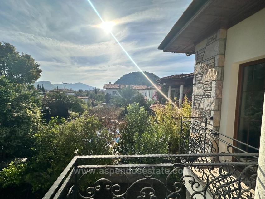 4+1 Villa Zum Verkauf Auf Einem 500 M² Großen Grundstück In Der Nähe Des Zentrums Von Dalyan
