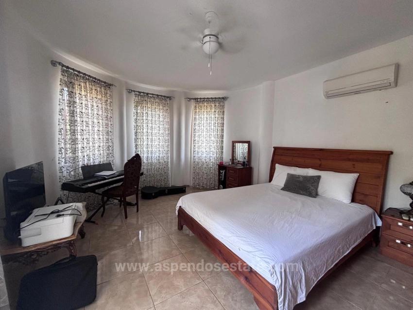 5+1 Villa Zum Verkauf Auf Einem 980 M² Großen Grundstück An Der Ecke In Dalyan Maraş