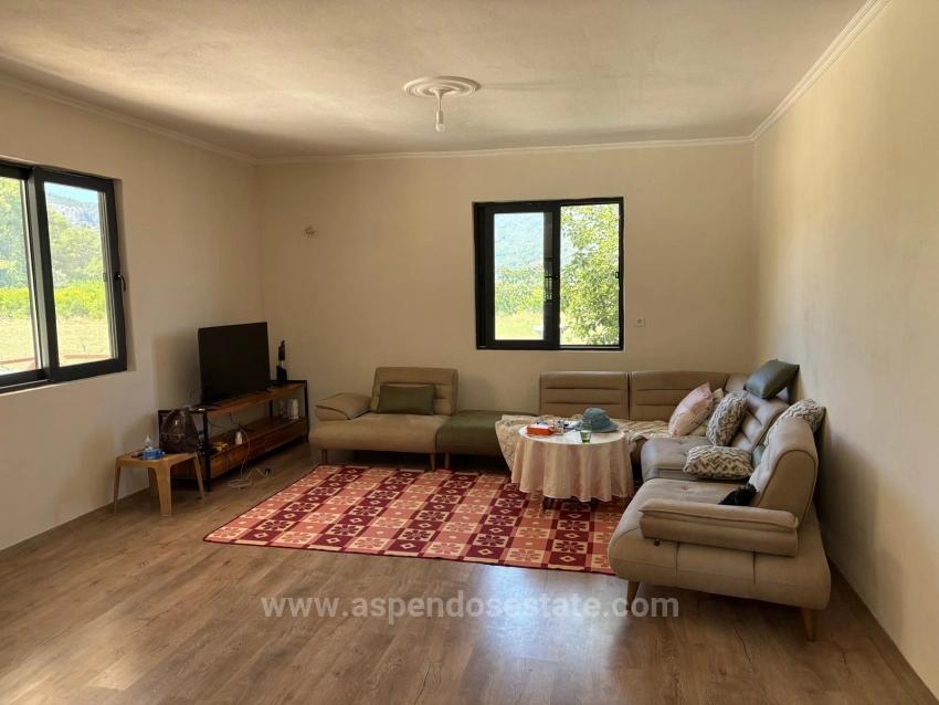 Freistehendes Holzhaus Mit 120 M² Wohnfläche Auf Einem 2500 M² Großen Grundstück In Der Gegend Von Dalyan Karadağ