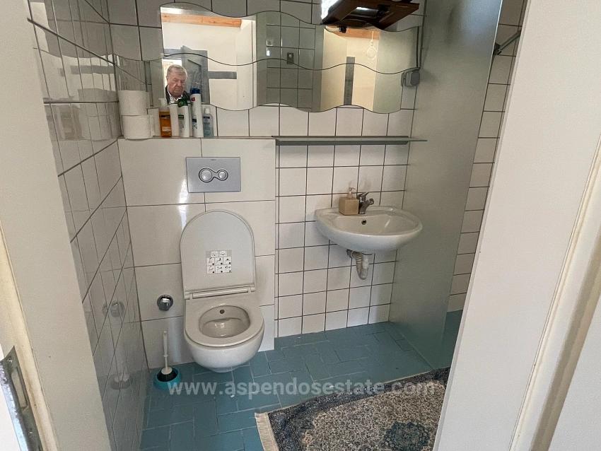 Freistehendes, Eingeschossiges Haus Auf Einem 2882 M² Großen Grundstück In Eskiköy Zu Verkaufen.