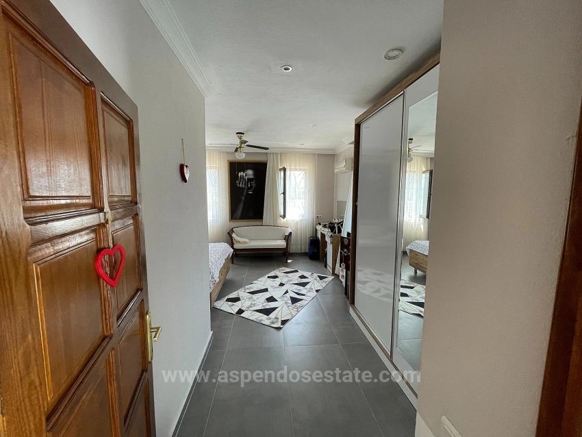 Luxuriöse 4+1-Zimmer-Villa Auf Einem 7000 M² Großen Grundstück Mit Blick Auf Den Strand Von Dalyan Iztuzu Zu Verkaufen