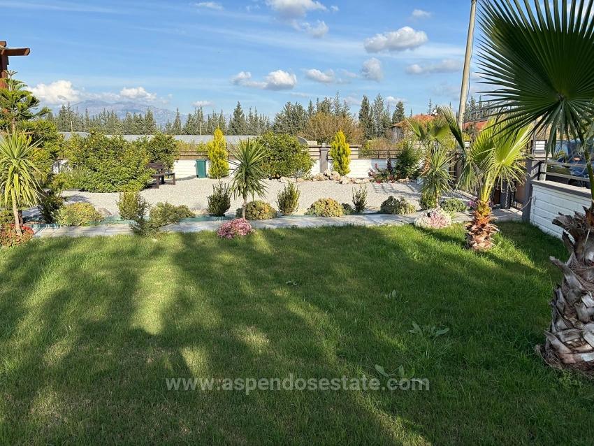 4+1 Villa For Sale In Eskiköy, Located In A 14,136 M2 Field