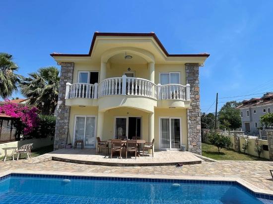 Villa For Sale In Dalyan, Maraş With View Of The King's Tombs