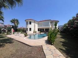 5+1 Villa For Sale In A 980M2 Land On The Corner In Dalyan Maraş