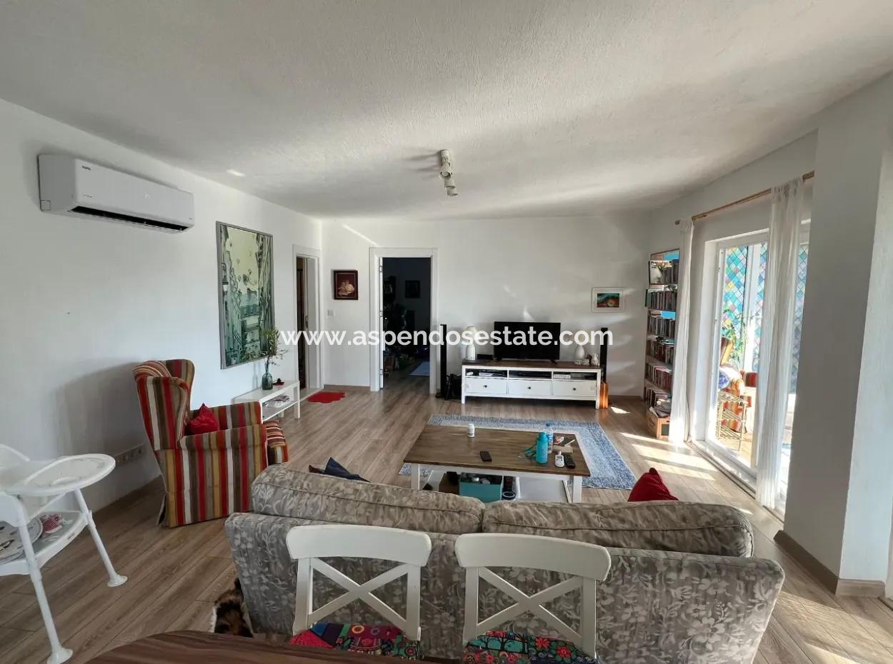 2 1 Detached House For Sale In 1000M2 Plot In Eskikoy