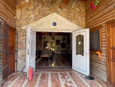 19-Room Hotel For Sale In 7,500 M2 Plot In Dalyanda