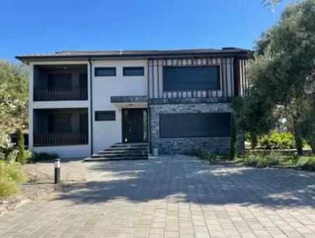 6 2 Villas For Sale In 2,500M2 Land In Zeytinalan