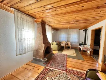 One-Storey House For Sale In 5000M2 Land In Çandır