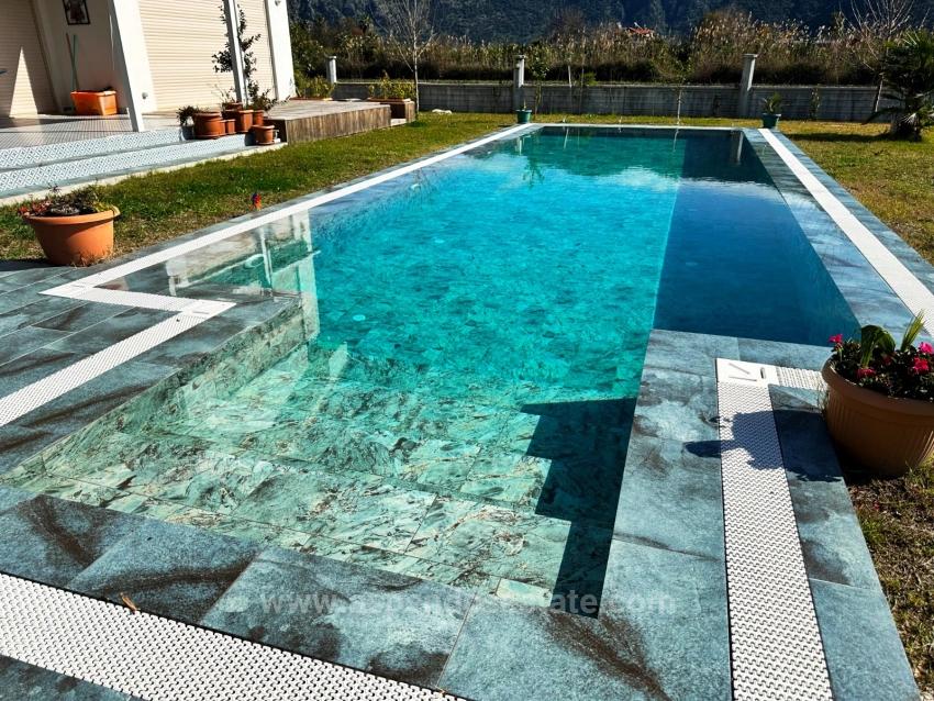 Продажа Виллы 3+1 На Участке 5000М2 В Дальяне