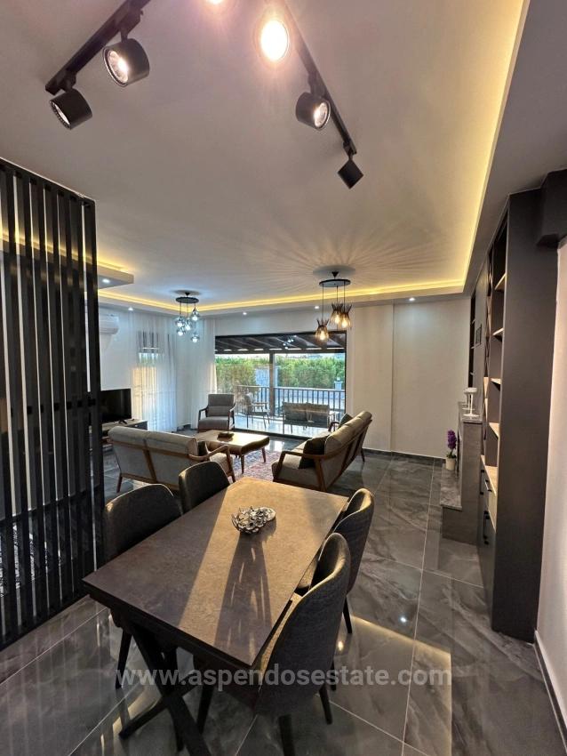 Вилла 4+1 На Продажу В Эскикёе, Расположенная На Участке Площадью 14 136 М2