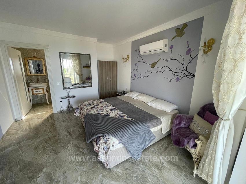 Продается Vip-Вилла В Гёкбеле, На Участке Площадью 5000 М2 С Полным Видом На Море.