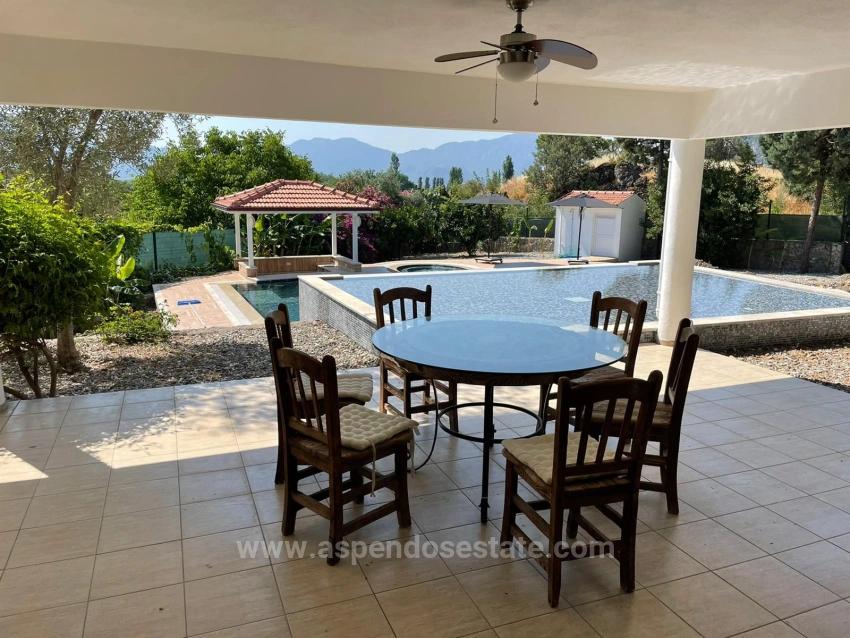 Продается Вилла 5+2 В Чандыре С Видом На Море И Озеро.