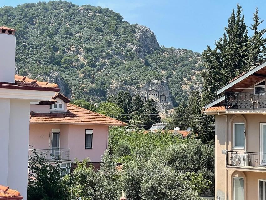 Dalyan Maraş'da Kral Mezarları Manzaralı Satılık Villa