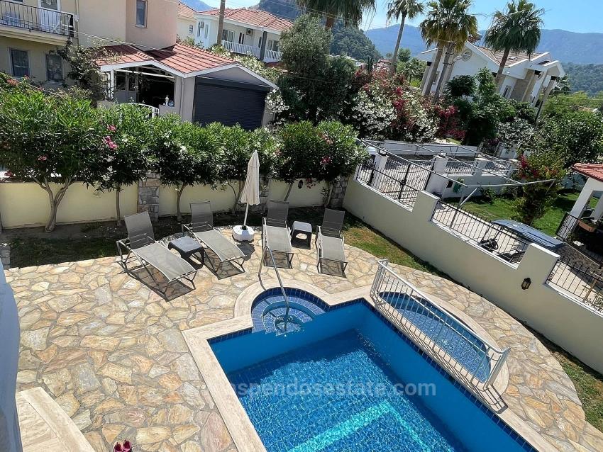 Dalyan Maraş'da Kral Mezarları Manzaralı Satılık Villa