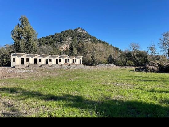 Dalyan Gülpınar'da Anayola Sıfır 9,037M2 Satılık Arsa