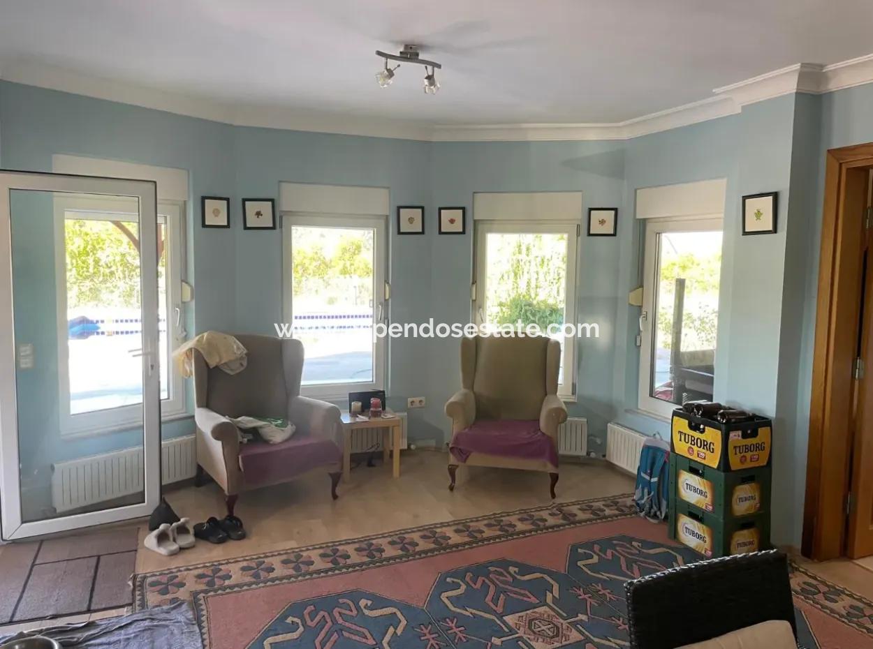 Dalyan Gülpınar'da 6000M2 Arsa İçerisinde 4+2 Satılık Villa