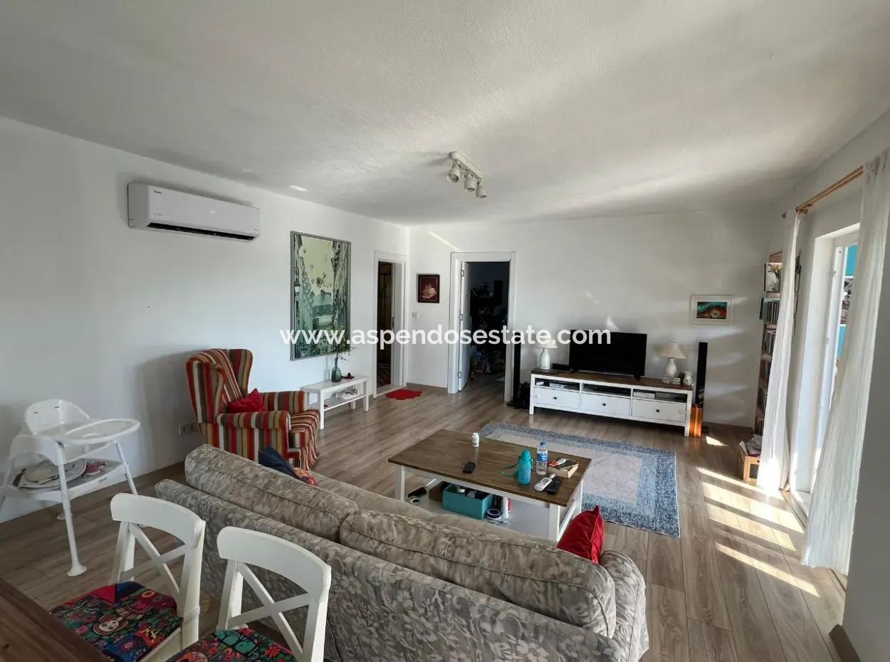 Eskiköy'de 1000M2 Arsa İçerisinde 2+1 Satılık Müstakil Evi