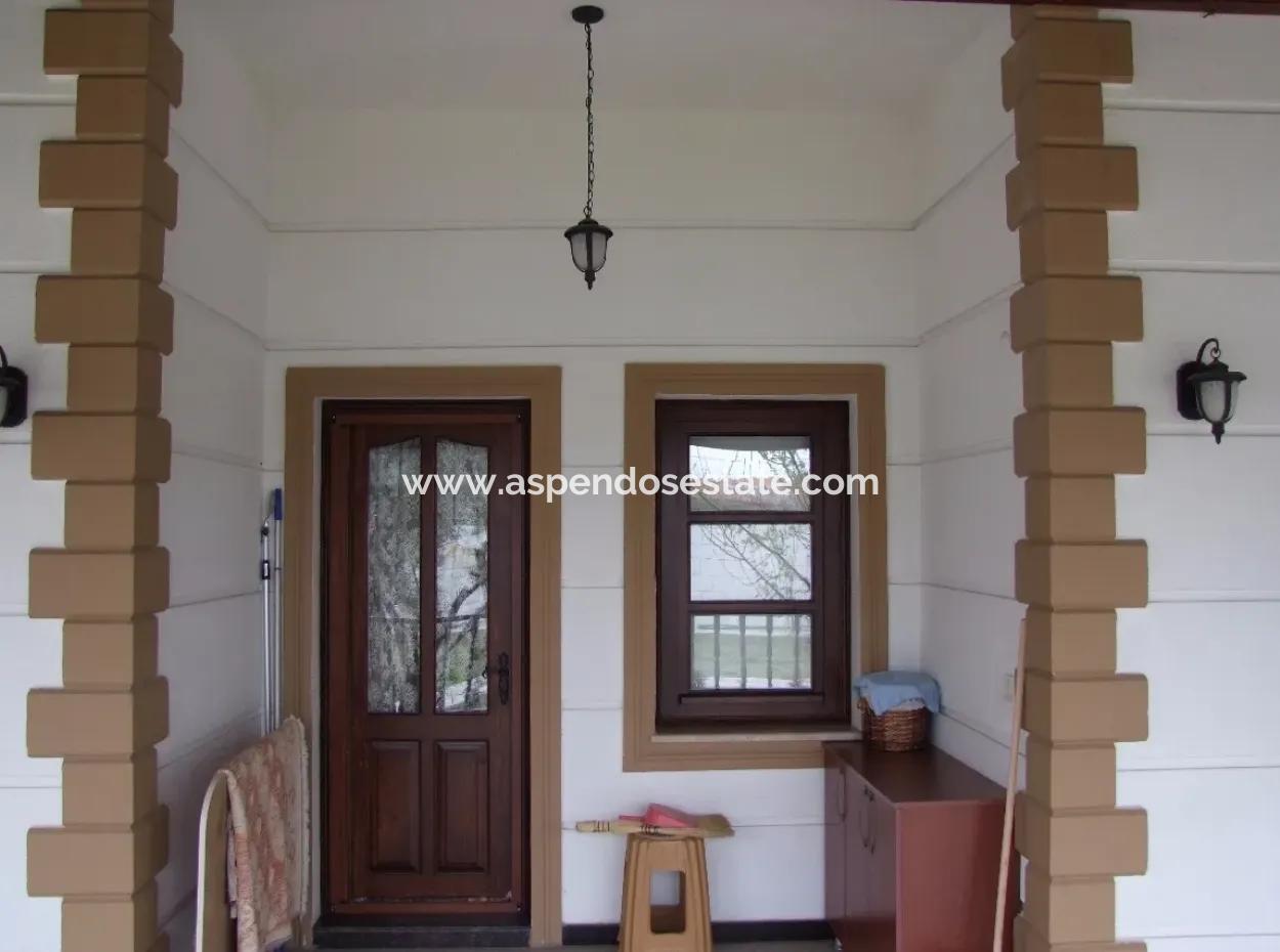 Ulada Satılık Lüks Villa Ulada 1078M2 Arsa İçinde Özel Yapılmış Satılık 4+1 Villa