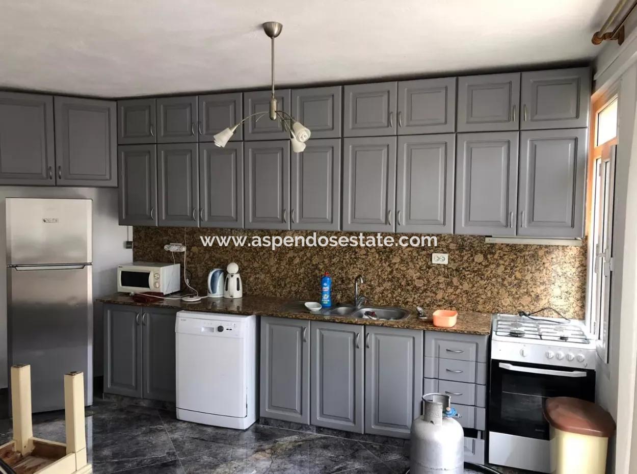 Dalyan Gülpınar'da 1100 M2 Arsa İçerisinde 6+1 Satılık Villa