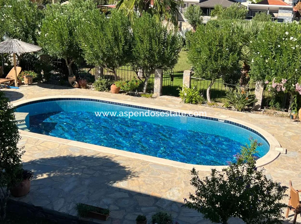 Dalyan Gülpınar'da 580M2 Arsa İçerisinde Satılık Taş Villa