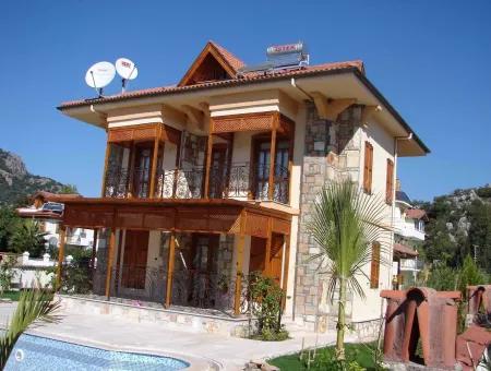 Dalyan Satılık Villa Dalyan Maraş Mahallesinde Kelepir Satılık Villa