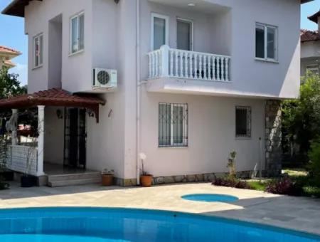 Dalyan Gülpınar'da 4+1 Satılık Villa