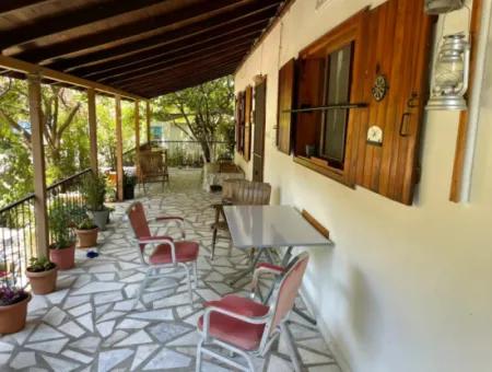 Dalyan Merkezde 5+1 Satılık Villa